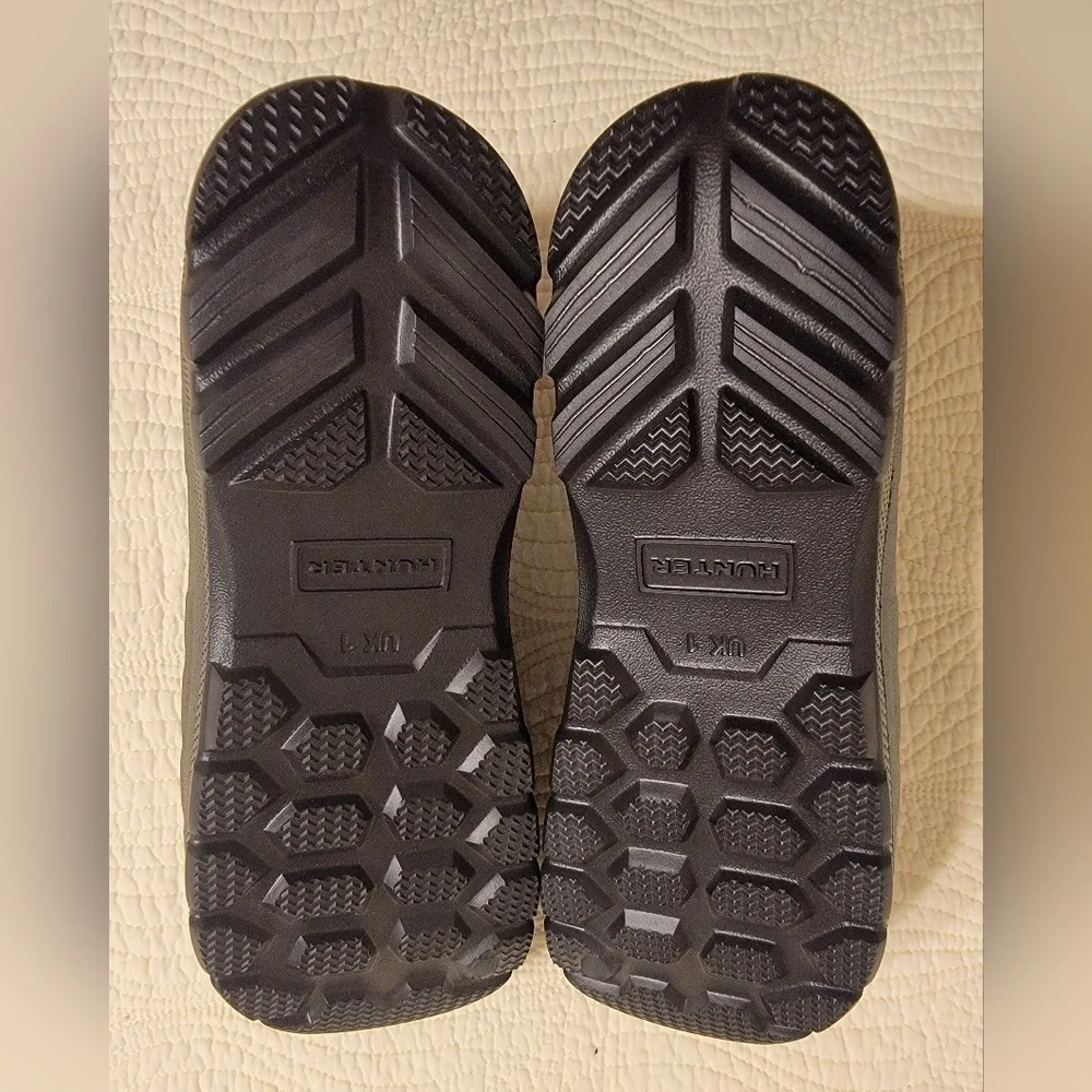 NWOT Hunter Kids Water Shoes